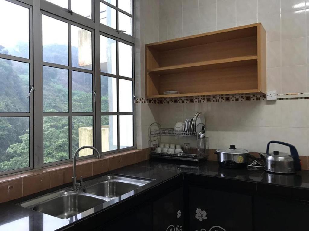 Crown Imperial Court Apt At Brinchang Centre Екстериор снимка